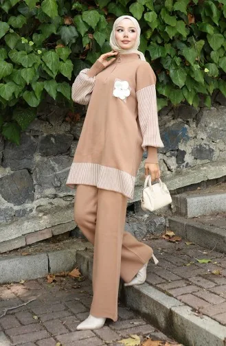 Ensemble Deux Pièces En Tricot Avec Tunique Et Pantalon à Fleurs Appliquées 1009-07 Café Au Lait 1009-07