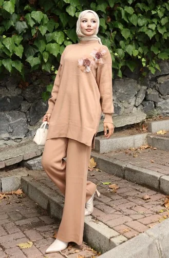 Ensemble Deux Pièces En Tricot Avec Tunique Et Pantalon à Appliqués Roses Couleur Café Au Lait 1036-05 1036-05