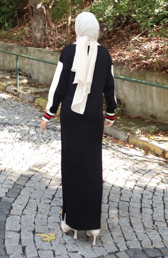 Strickkleid Mit Polokragen Und Tasche 0507-02 Schwarz 0507-02