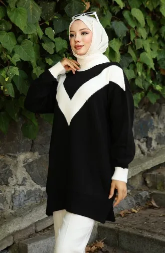 سترة محبوكة بنقشة حرف V ومزينة بنقشة حرف V 3017-04 باللون الأسود 3017-04