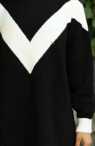 سترة محبوكة بنقشة حرف V ومزينة بنقشة حرف V 3017-04 باللون الأسود 3017-04