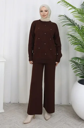 بدلة من قطعتين، بنطال وكنزة محبوكة بنقوش مرصعة بالأحجار، لون بني 0018-04 0018-04