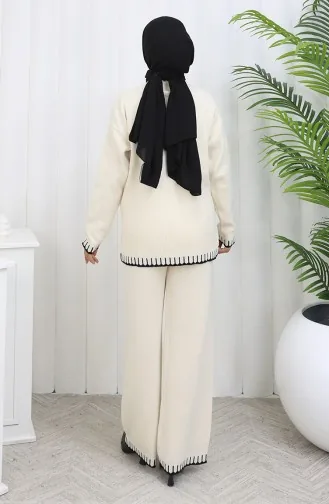 طقم من قطعتين من سترة وبنطلون محبوك بتفاصيل رموش 0015-05 بيج 0015-05