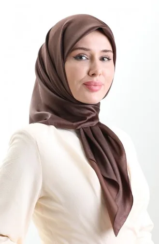 وشاح كريستال كاراجا 82022-08 بني مر 82022-08