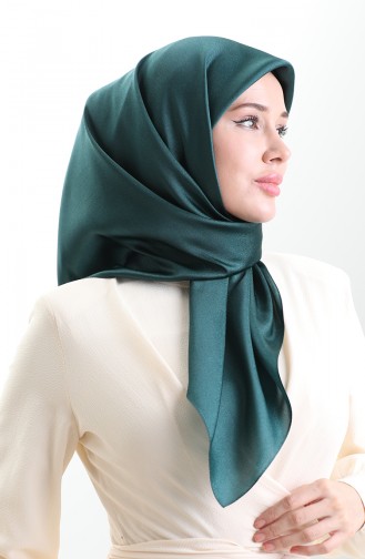 Karaca Kristal Eşarp 82022-18 Zümrüt Yeşili