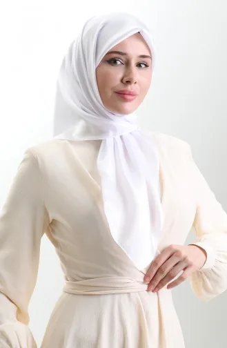 وشاح كريستال كاراجا 82022-29 أبيض 82022-29