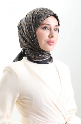 وشاح كاراكا رايون بنقوش هندسية 82021-06 أسود ذهبي 82021-06