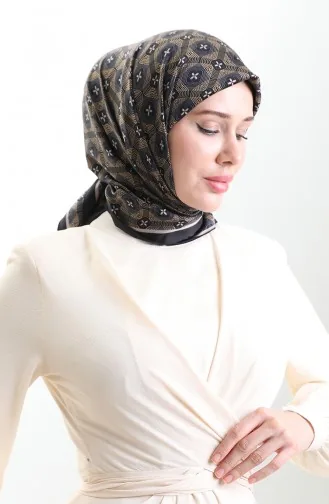 وشاح كاراكا رايون بنقوش هندسية 82021-06 أسود ذهبي 82021-06