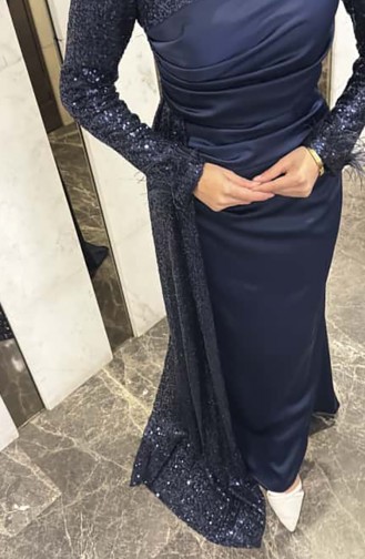 Abendkleid Aus Schimmerndem Satin 4667-02 Marineblau 4667-02