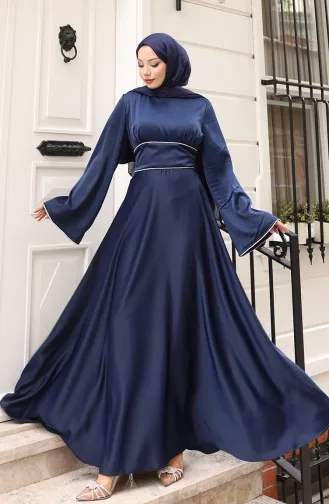 Robe De Soirée Froncée Avec Passepoil En Satin 5610-03 Bleu Marine 5610-03