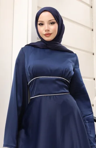 Robe De Soirée Froncée Avec Passepoil En Satin 5610-03 Bleu Marine 5610-03