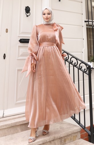 فستان سهرة من قماش التول الأورجانزا مع حزام خصر مطوي 5611-03 بلون القهوة الحليبية 5611-03