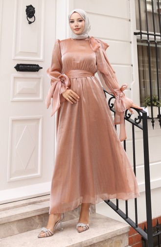 فستان سهرة من قماش التول الأورجانزا مع حزام خصر مطوي 5611-03 بلون القهوة الحليبية 5611-03