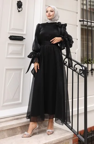 Robe De Soirée En Organza Et Tulle Plissée à La Taille Et Ceinturée Modèle 5611-08 Noire 5611-08