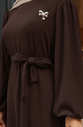 Robe Hijab En Velours Côtelé Marron Ornée De Dentelle Et De Broches 0220-04 0220-04