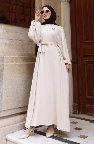 فستان حجاب مضلع بتفاصيل دانتيل مع بروش 0220-05 بيج 0220-05