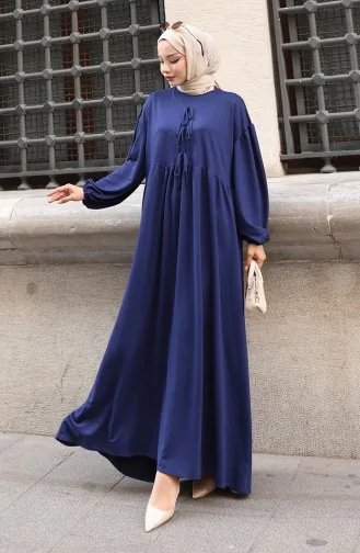 Robe Hijab Confortable à La Coupe Ornée De Dentelle 2171-05 Bleu Marine 2171-05