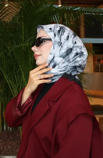 Çiçek Desenli Eşarp 70332-09 Siyah Gri