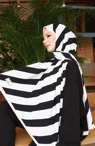 Patterned Shawl 70338-05 Ecru Black 70338-05