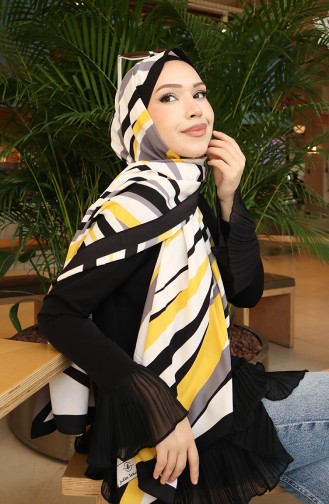 Patterned Capri Shawl 70339-02 Black Yellow 70339-02