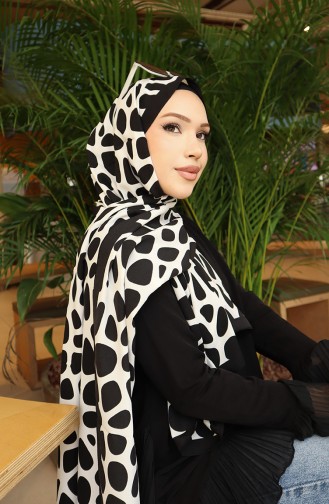 Geometric Patterned Capri Shawl 70342-01 Black Ecru 70342-01