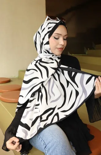 Patterned Capri Shawl 70347-05 Black Ecru 70347-05