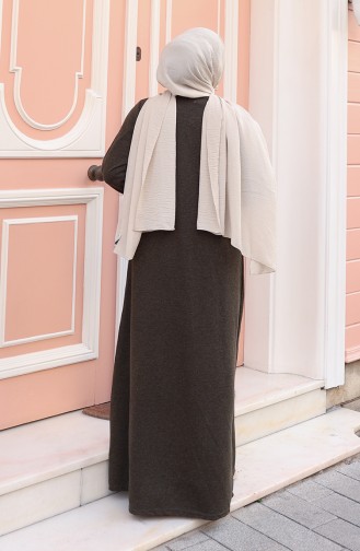 Gestricktes Winterkleid Mit Knopfleiste Und Hijab-Details Modell 2180-03 Khaki 2180-03