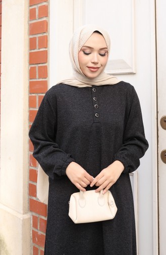 Gestricktes Winterkleid Mit Knopfleiste Und Hijab-Details 2182-01 Schwarz 2182-01
