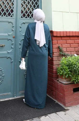 Robe Hijab D`hiver Tricotée à Boutons Ornée De Détails 2184-02 Pétrole 2184-02