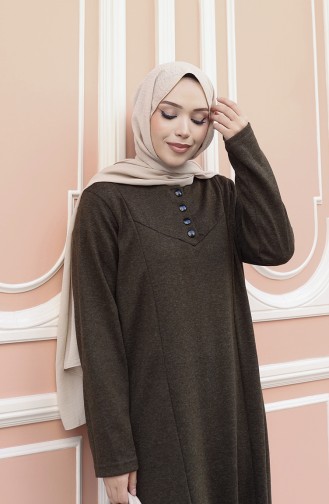 Gestricktes Winterkleid Mit Knopfleiste Und Hijab-Details Modell 2184-03 Khaki 2184-03