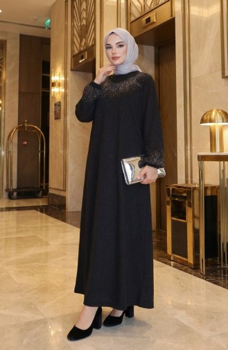 Robe Hijab D`hiver En Tissu Tricoté Avec Ornements De Pierres 2178-01 Noir 2178-01