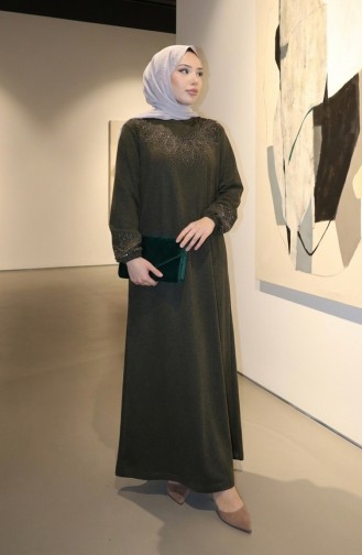 Strickkleid Für Den Winter Mit Hijab Und Strassverzierungen Modell 2178-02 Khaki 2178-02