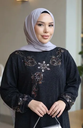 Robe D`hiver Modeste En Maille Noire Avec Boutons Décoratifs 2179-01 2179-01