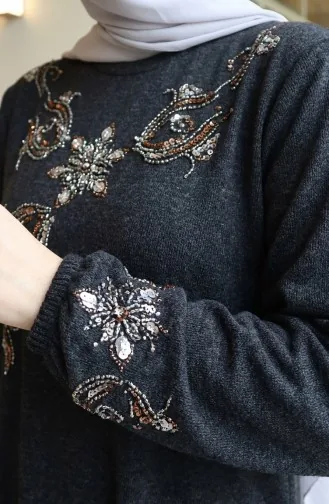 Robe D`hiver Modeste En Maille Noire Avec Boutons Décoratifs 2179-01 2179-01