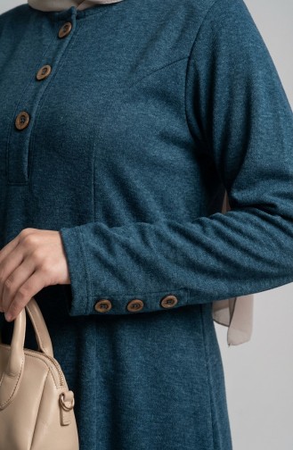 فستان شتوي محتشم من قماش محبوك مزين بأزرار، رقم الموديل 2183-03، لون بترولي 2183-03