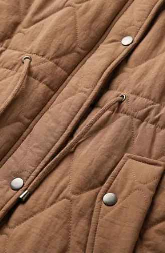 جاكيت بغطاء رأس مجعد بمقاسات كبيرة 6225-04 لون بني فاتح 6225-04