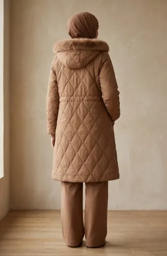 جاكيت بغطاء رأس مجعد بمقاسات كبيرة 6225-04 لون بني فاتح 6225-04