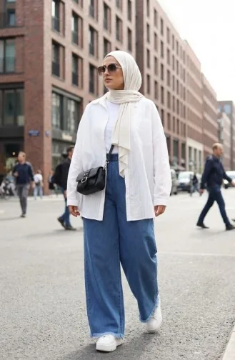 Elastic Waist Fringed Hem Denim Trousers 2211-03 Blue 2211-03