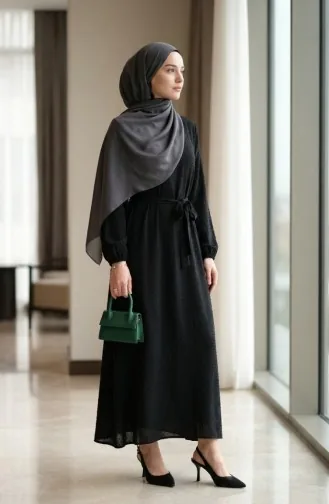 Robe Modeste à Ceinture Et à Motifs Pompons 2197-01 Noire 2197-01