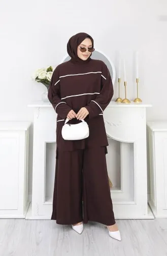 Tweedelige Set Bestaande Uit Een Tuniek En Broek Met Zandkleurige Strepen Model 5800-01 Bruin 5800-01