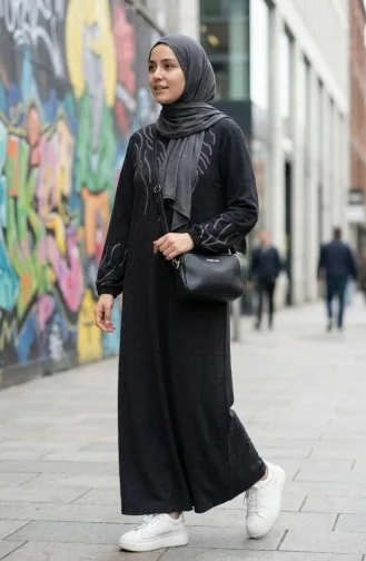 Gebreide Winterjurk Met Steenprint En Hijab-design 2194A-02 Zwart 2194A-02