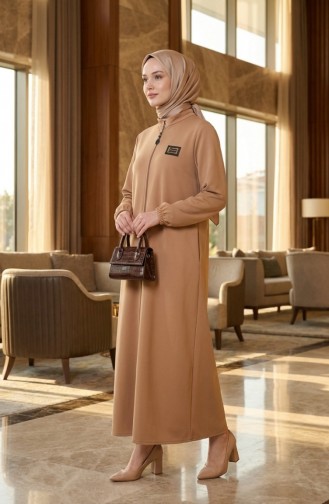 Abaya Met Ritssluiting En Embleem 0229-03 Milky Coffee 0229-03