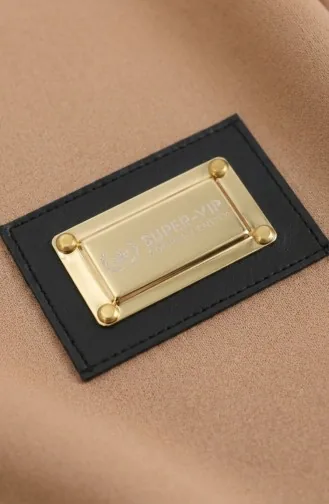 Abaya à Fermeture éclair Ornée D`un Emblème 0229-03 Café Au Lait 0229-03