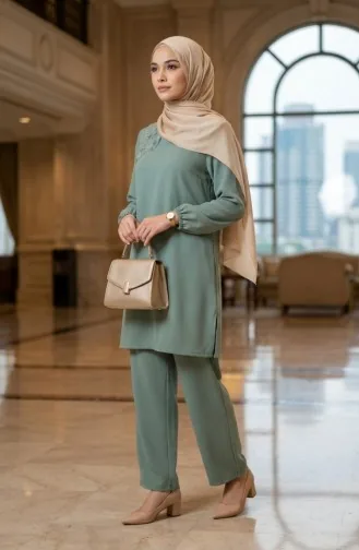 Ensemble Deux Pièces Tunique Et Pantalon Orné De Pierres 0230-05 Vert Clair 0230-05