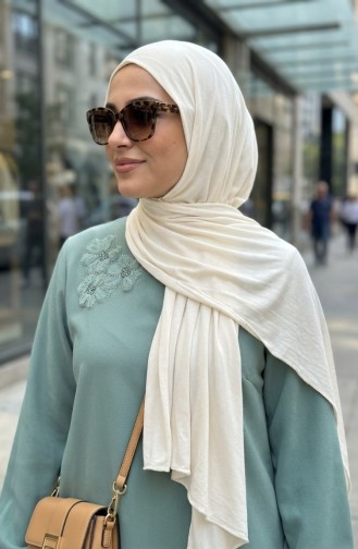 طقم مكون من قطعتين سترة وبنطال مزينان بالأحجار، لون أخضر فاتح 0230-05 0230-05