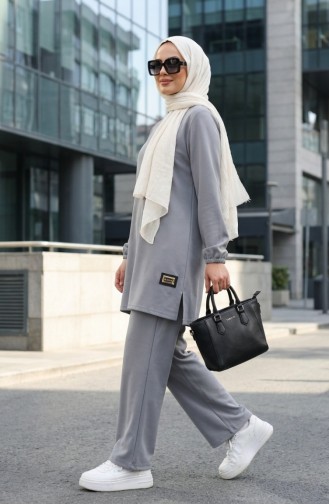 Ensemble Deux Pièces Tunique Et Pantalon Avec Emblème Référence 0231-01 Gris 0231-01