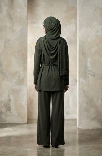 طقم مكون من قطعتين: تونيك وبنطال بتصميم منسدل بتفاصيل نجوم، لون كاكي 2209-01 2209-01
