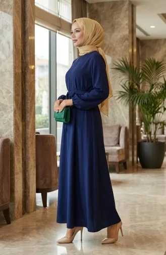 Kleid Mit Elastischen Ärmeln Und Gürtel 2151-01 Dunkelblau 2151-01