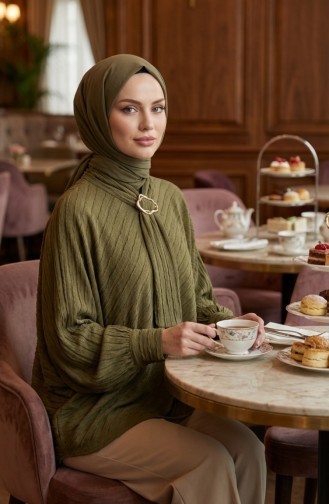 بلوزة برباط عند الرقبة 71370-03 لون زيتوني 71370-03