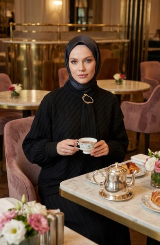 بلوزة برباط ياقة 71370-05 سوداء 71370-05